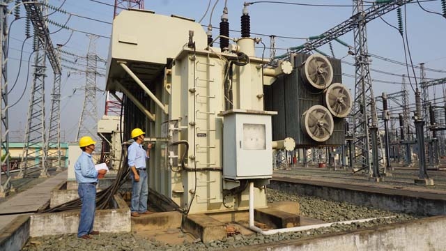 van-hanh-bao-duong-may-bien-ap564.jpg (640&times;360)